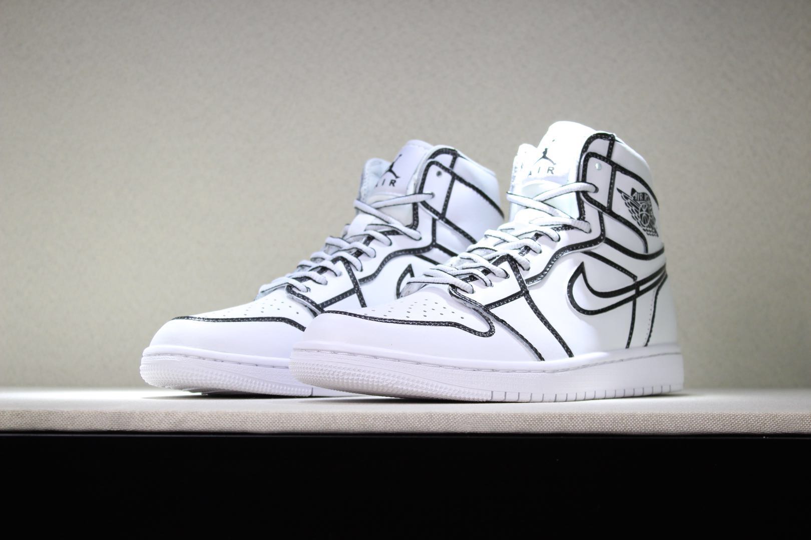 New Air Jordan 1 Painting White Black Lover Shoes